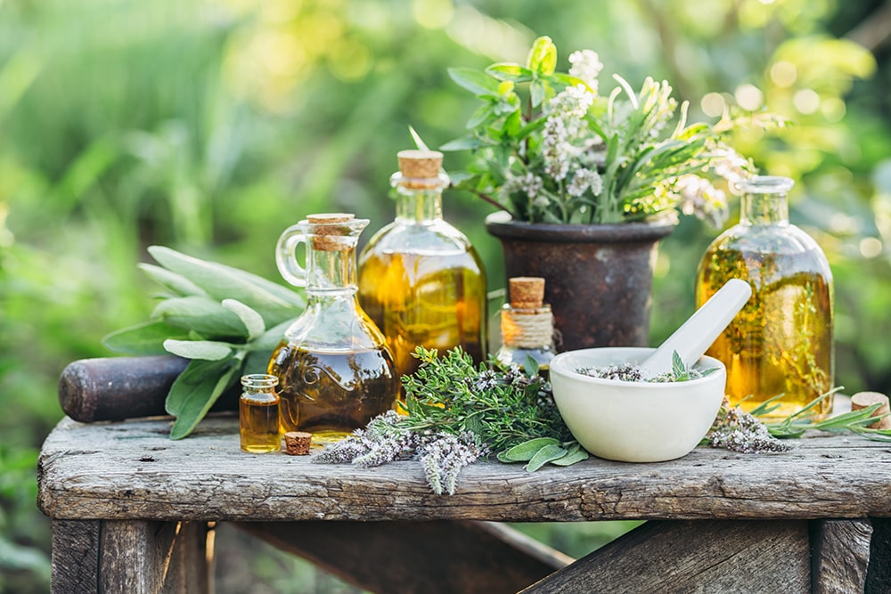 Come eliminare i cattivi odori in cucina con gli aromi naturali - Faber Come eliminare i cattivi odori in cucina con gli aromi naturali - Faber