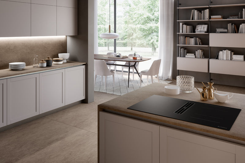 Immagine Ambientale - PIANO ASPIRANTE GALILEO DOUBLE BLACK - in colore vetro nero opaco - codice prodotto 340.0731.884 - nella misura 83x52 cm - tipologia piano aspirante