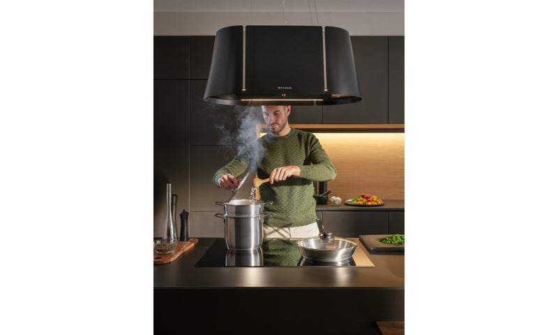 Immagine Ambientale - BEAT XL ISOLA DARK FOREST/BK MATT KL F80 - in colore dark forest / nero matt - codice prodotto 345.0740.253 - nella misura 71-90 cm - tipologia cappa isola sospesa