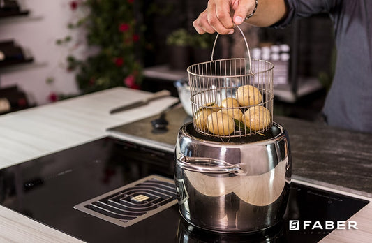 Patate novelle con panna acida e caviale – Le ricette di Andrea Mainardi